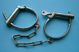 [ Clejuso Darby Shackles ]