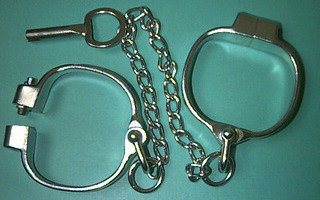 [Rivolier shackle]